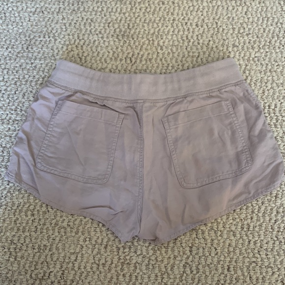 Aritzia Community 100% cotton shorts - Picture 3 of 4